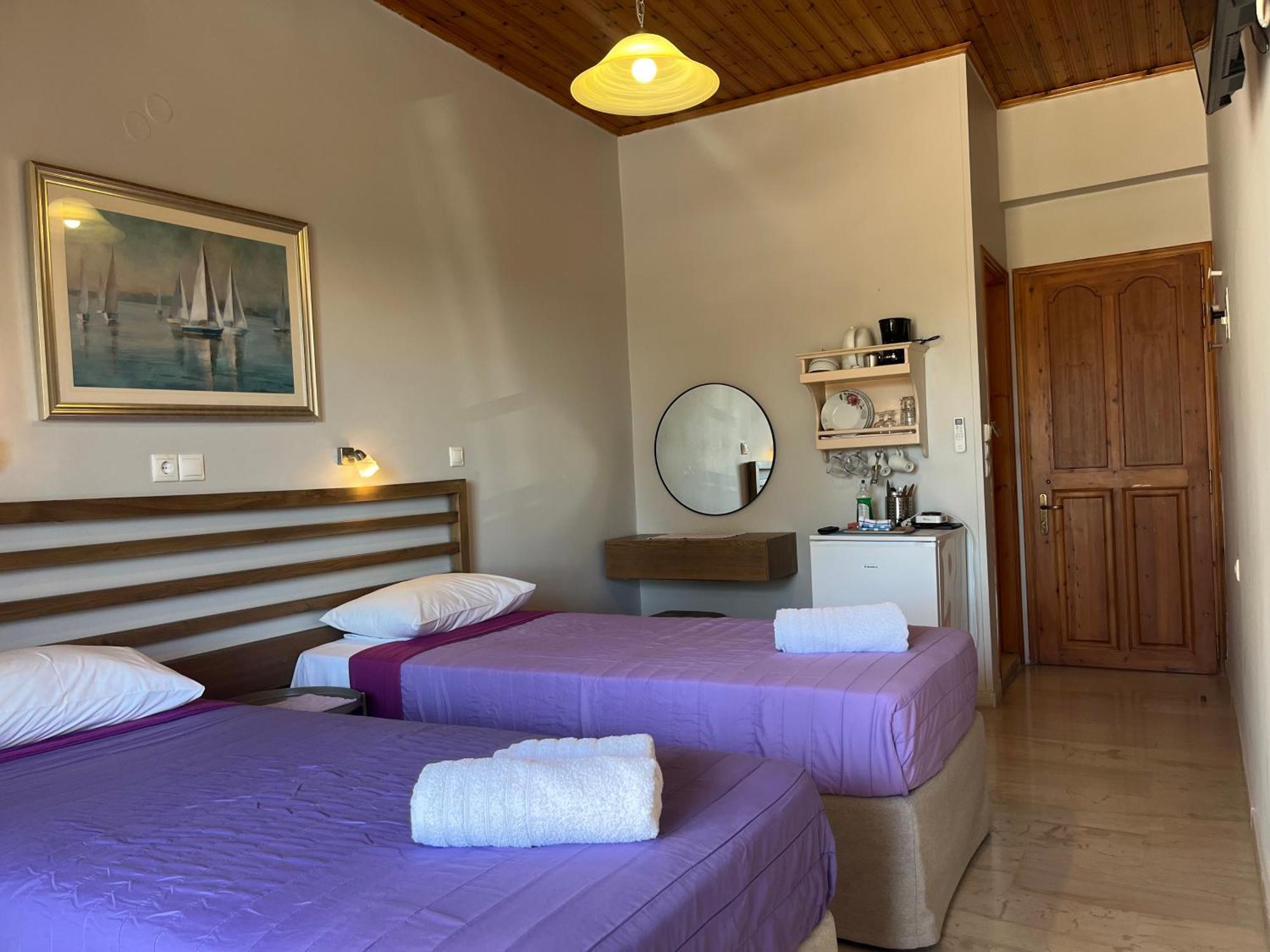 George Studios Vasiliki Rum bild