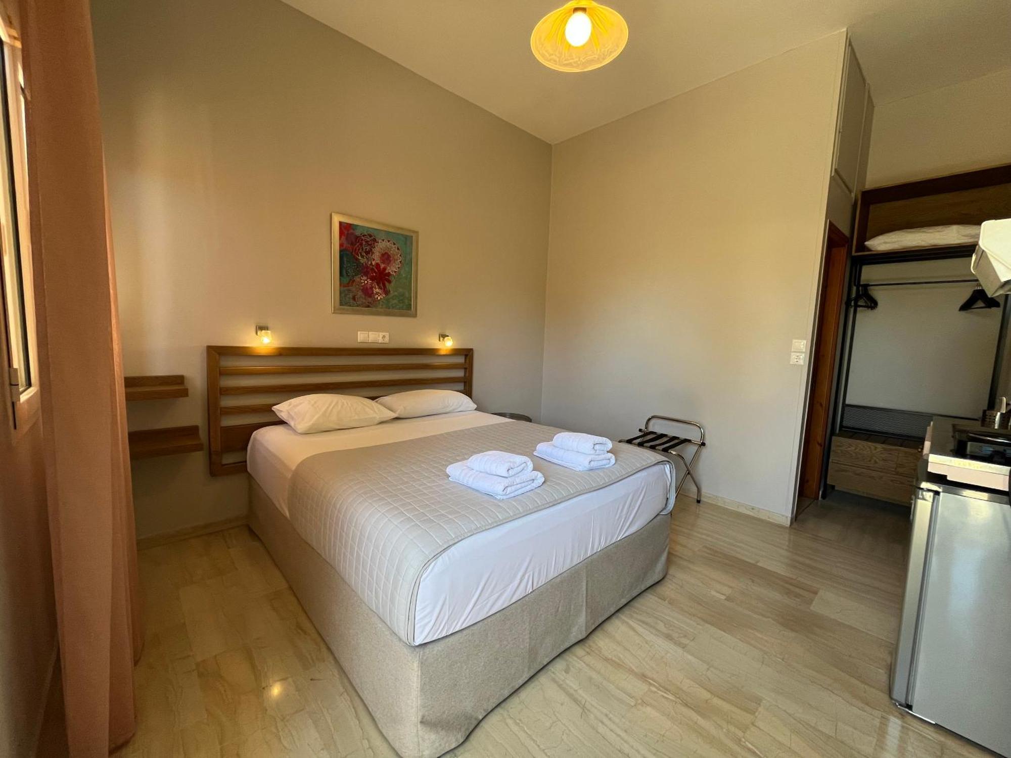George Studios Vasiliki Rum bild